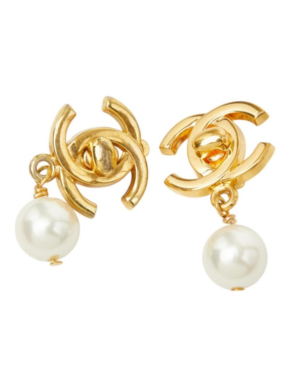 Chanel Cc Logo Turnlock Clip-On #371518C70B